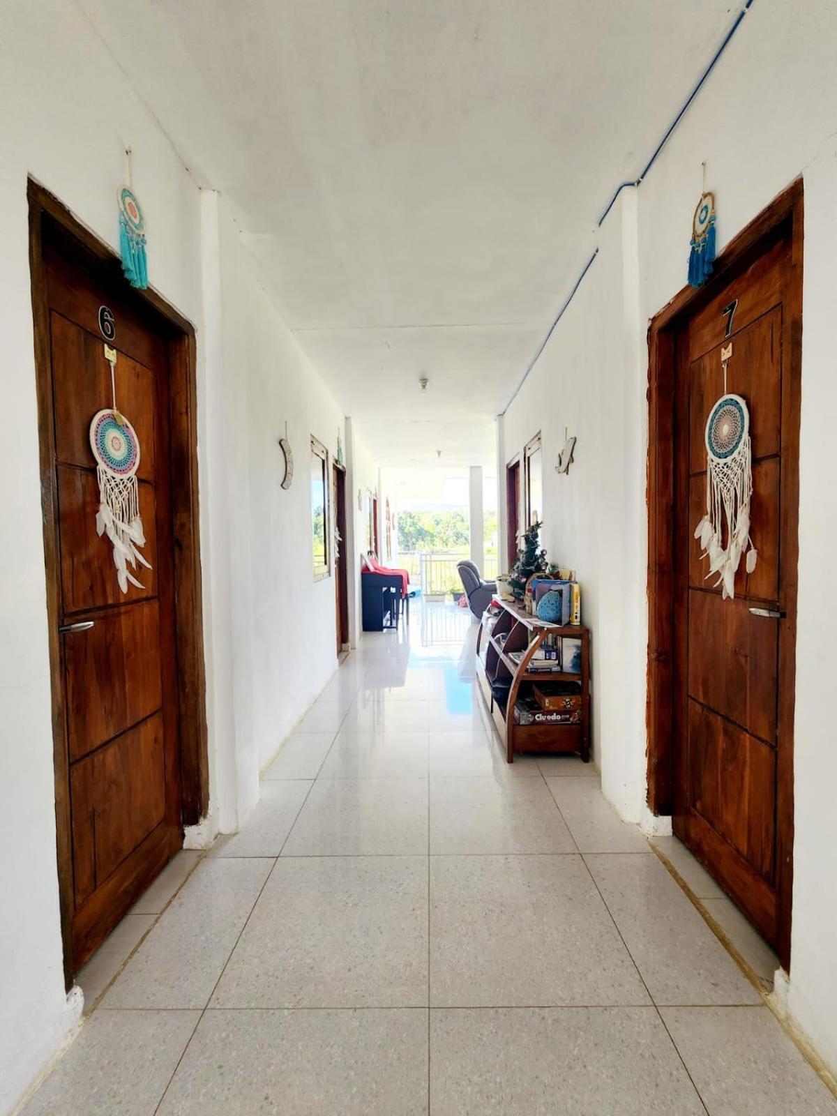 D'Flora Homestay Лабуан Баджо Екстериор снимка