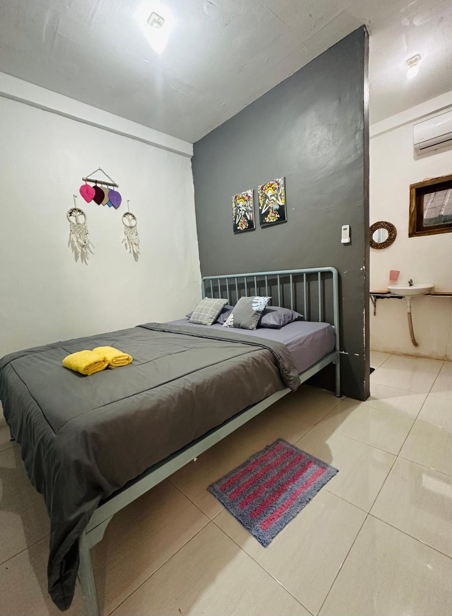 D'Flora Homestay Лабуан Баджо Екстериор снимка