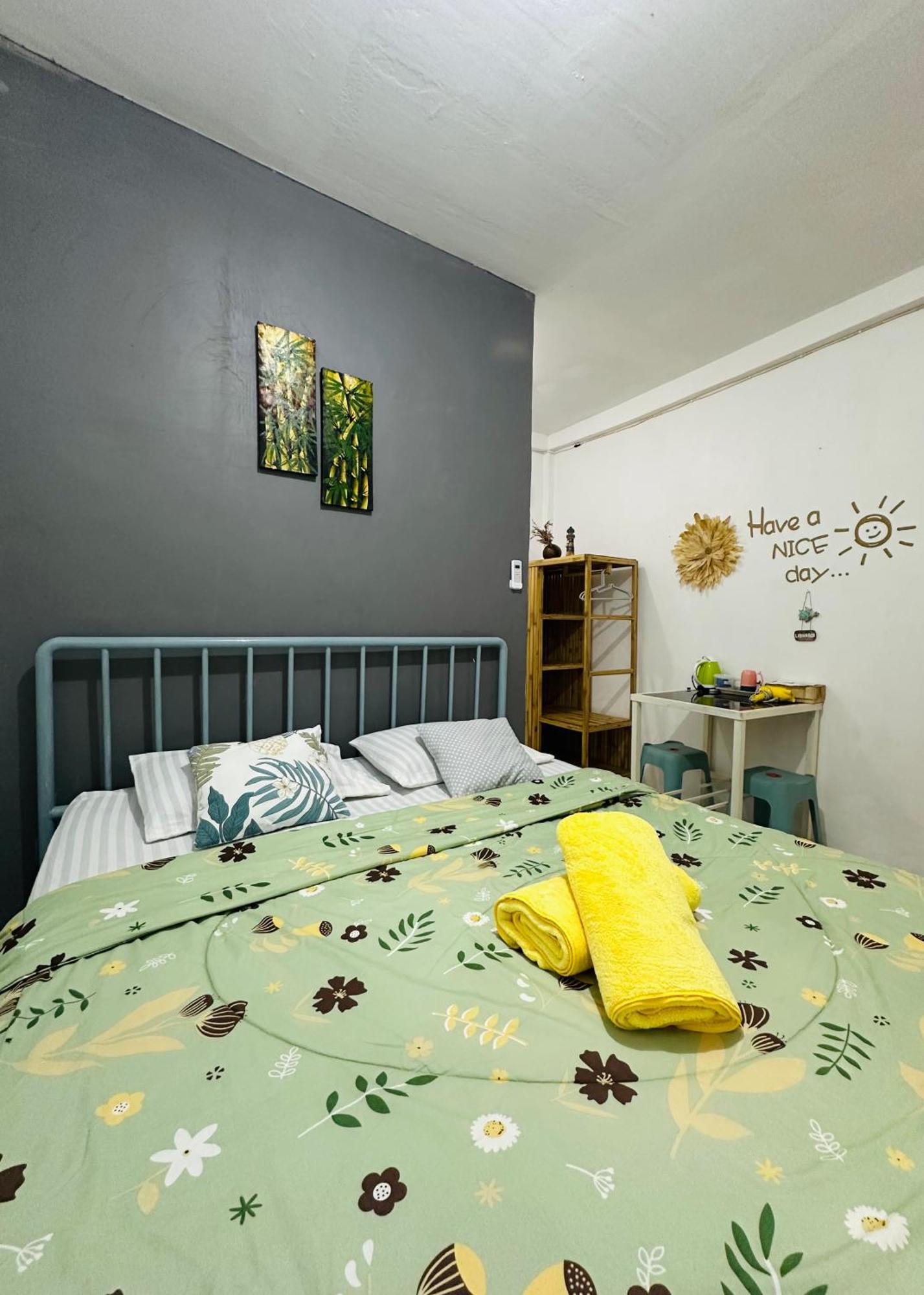 D'Flora Homestay Лабуан Баджо Екстериор снимка