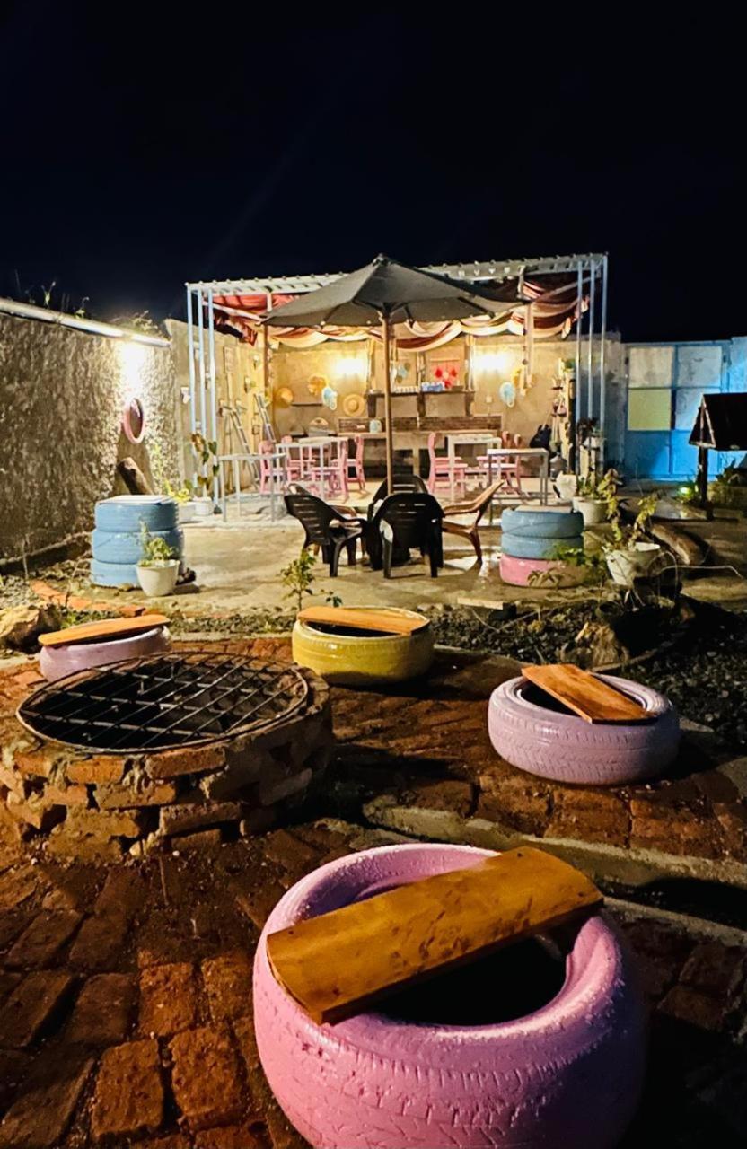 D'Flora Homestay Лабуан Баджо Екстериор снимка