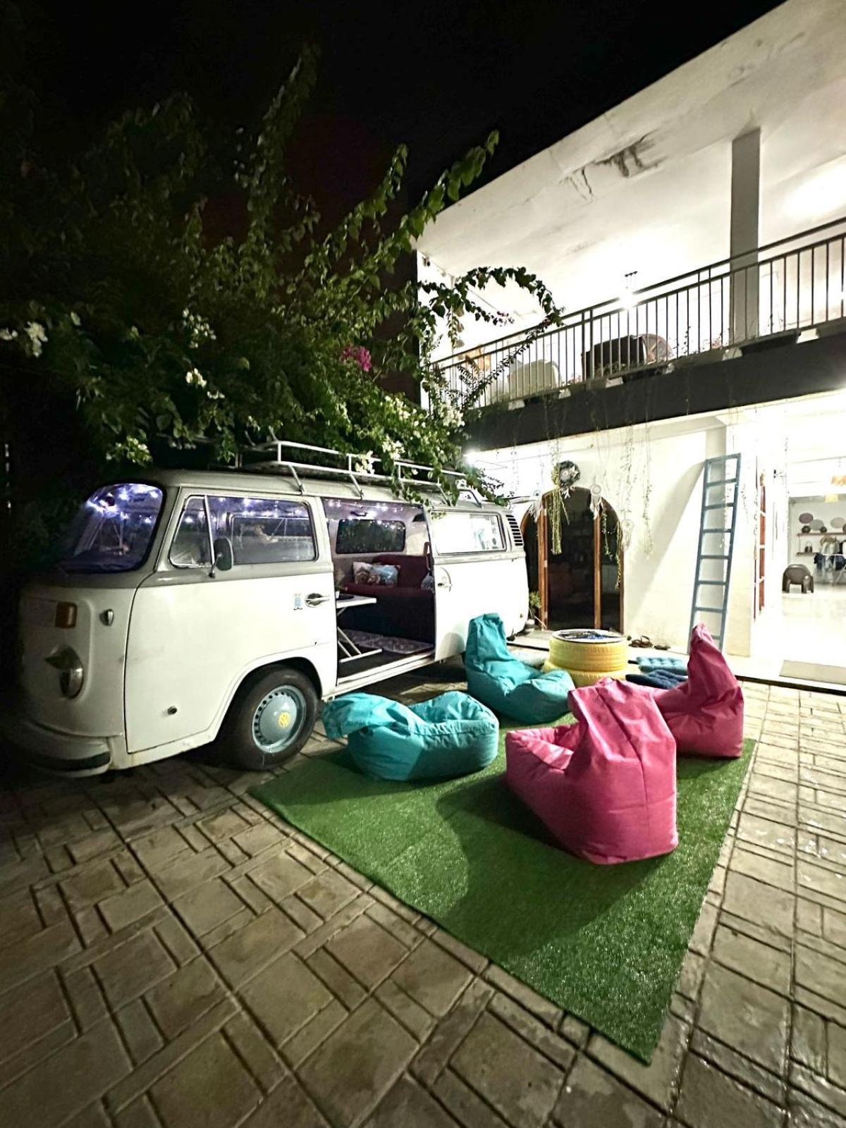 D'Flora Homestay Лабуан Баджо Екстериор снимка