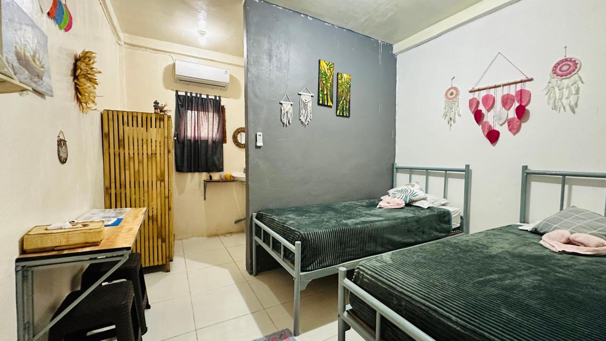 D'Flora Homestay Лабуан Баджо Екстериор снимка